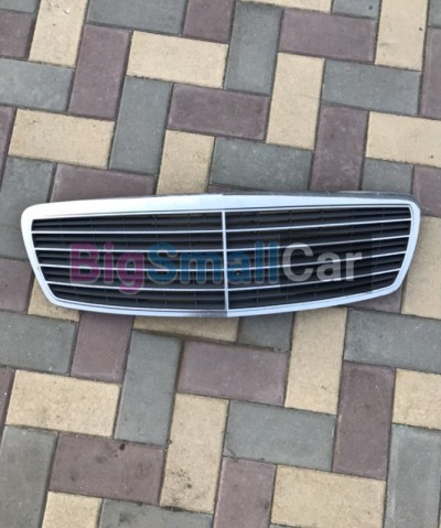 Решетка радиатора mersedes w211 - купить Тихорецке